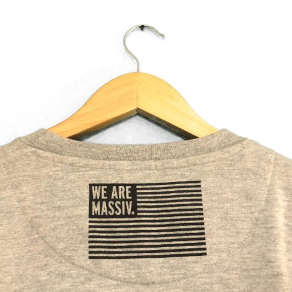 WE ARE MASSIV. More Love! Grey Sweatshirt Unisex S - Picture 3 of 5